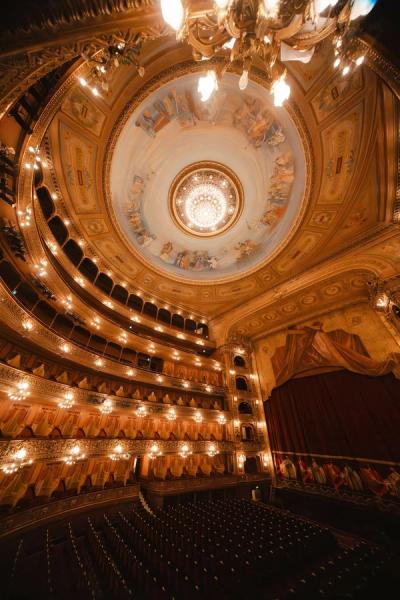 How to Appreciate Opera Without It Feeling Like an Ordeal