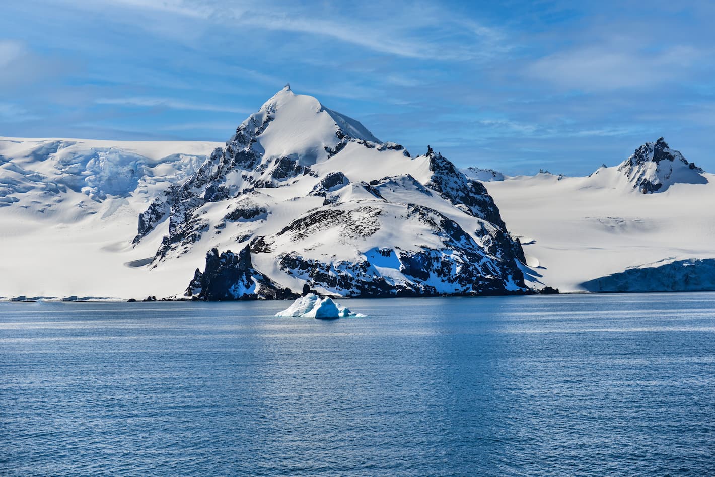 10 Facts About Antarctica That Make It the Strangest Place on Earth