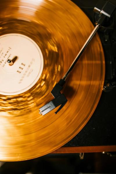 How to Get Into Vinyl Records as a Complete Beginner