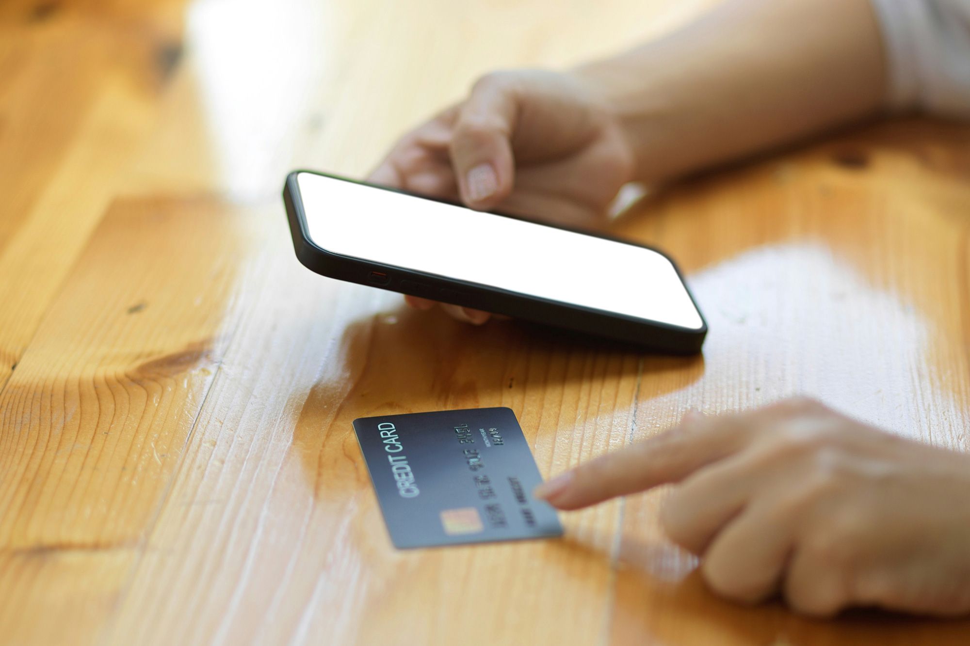 The Best Credit Cards for Those With a Low Credit Score