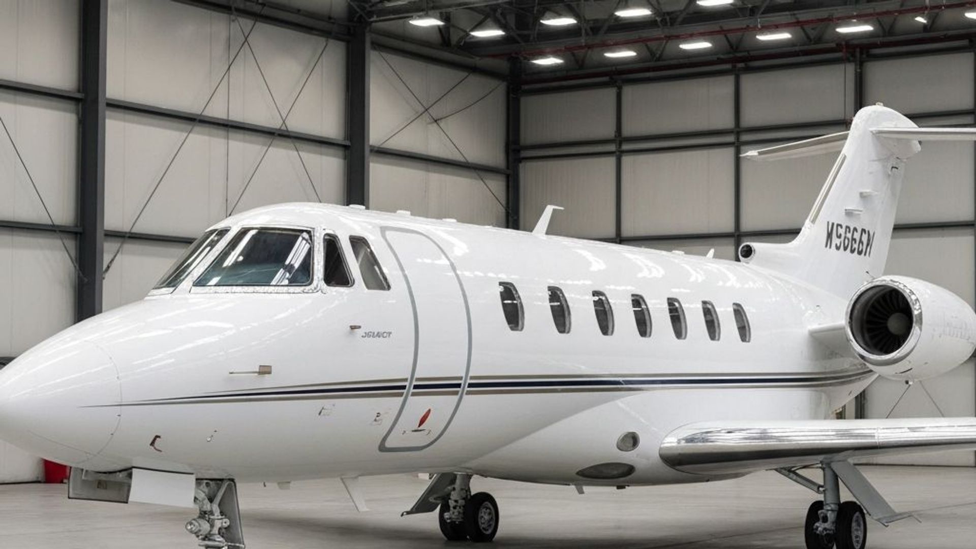 Hawker 800XP