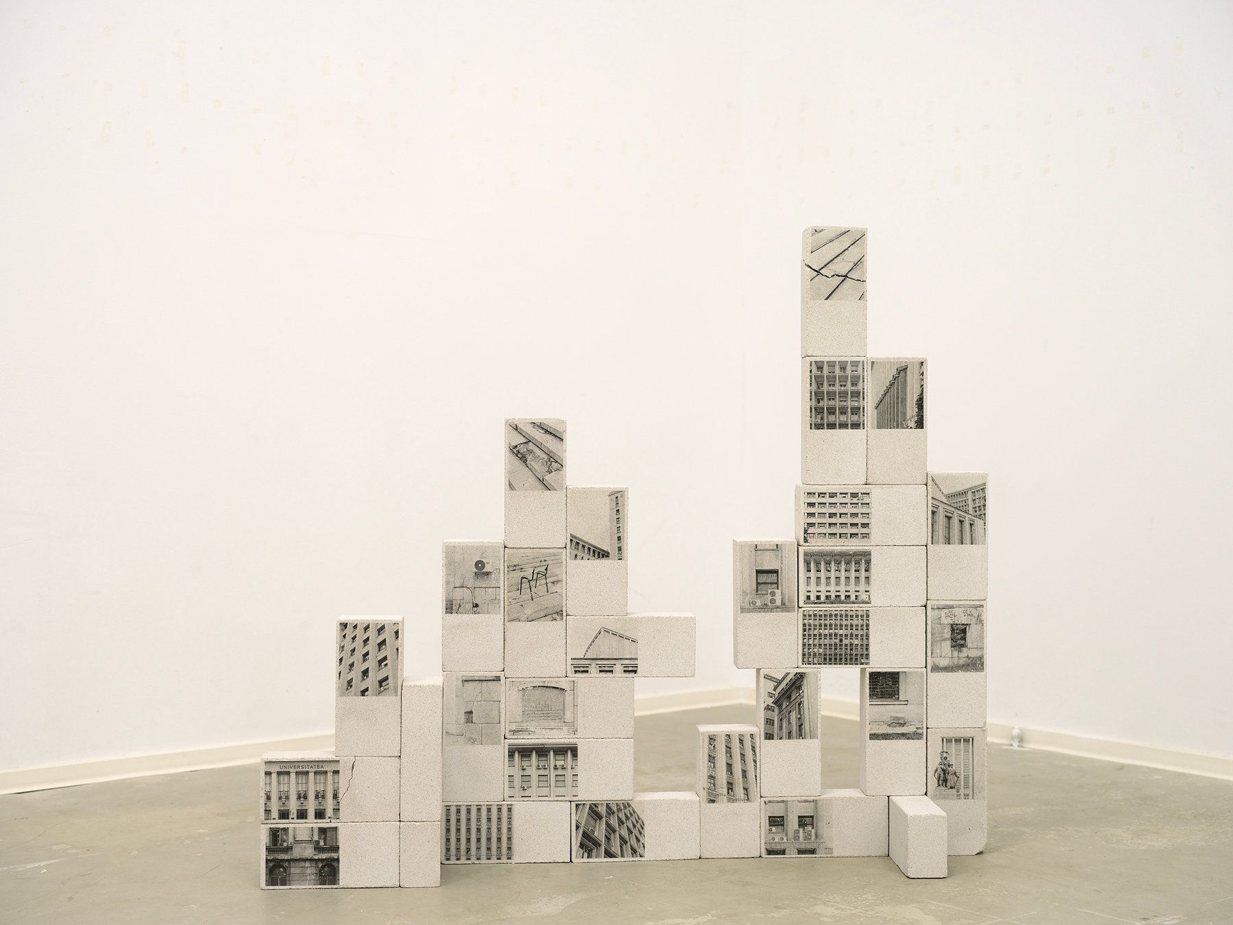 Casa Scânteii — Return to Sender — installation view 2