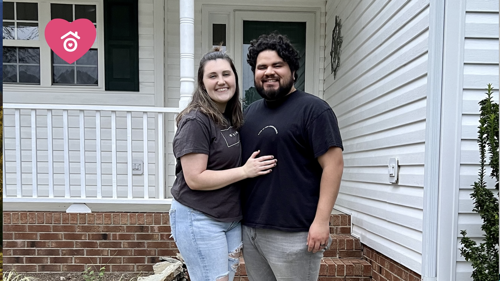 Owni's George and Lydia in the home they purchased through our innovative rent-to-own program