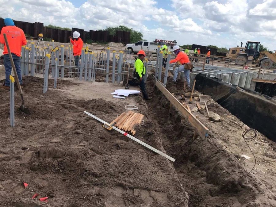Conduit trench gravel pile crew — Florida Everglades Annex Restoration