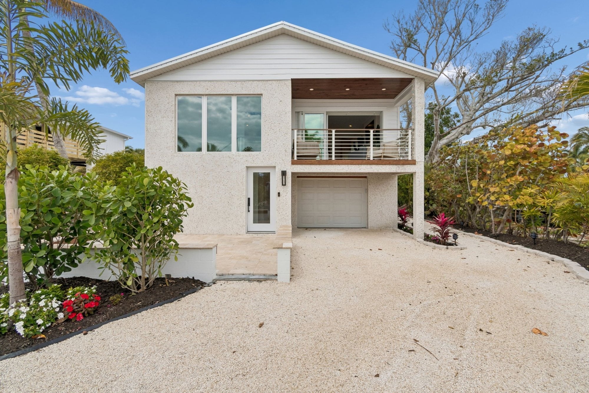 Coastal Craftsman vs. Coastal Modern: Which Style Fits?