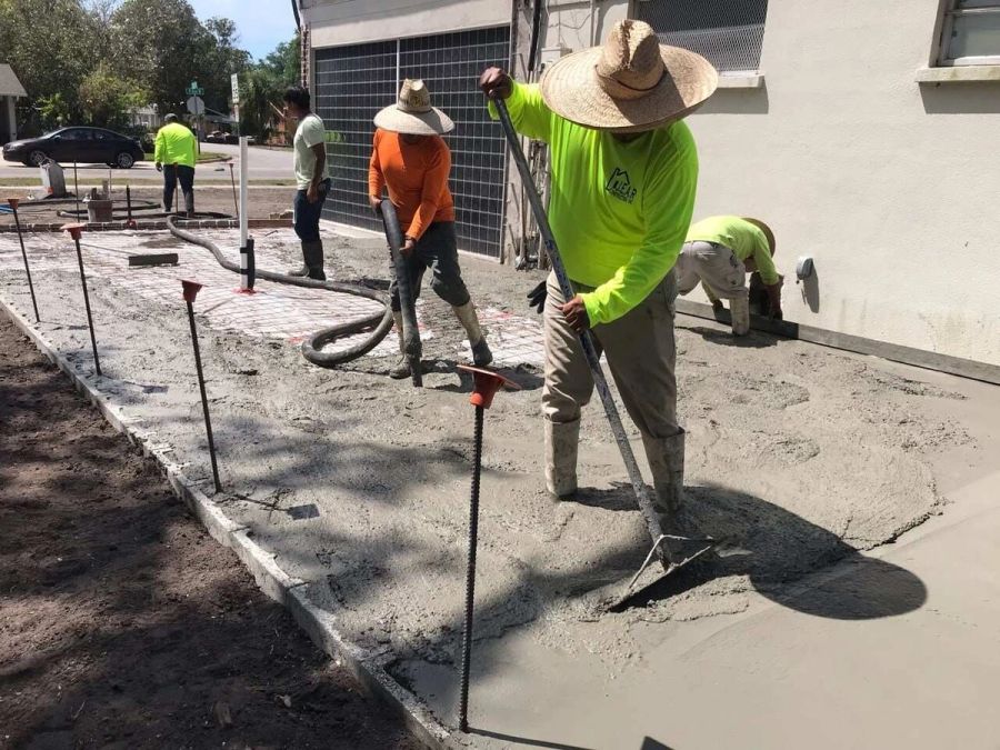 Concrete slab bull float finishing — Bradenton Research Center