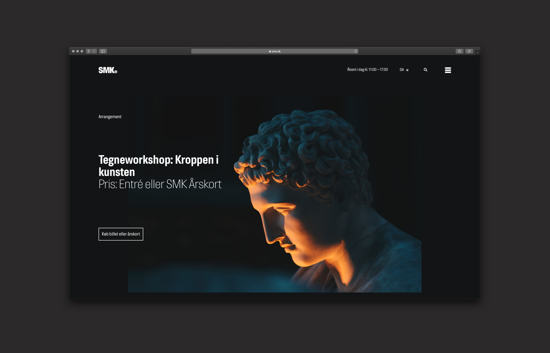 A screenshot of the front page of SMK. An illuminated face of a statue and short, white text.