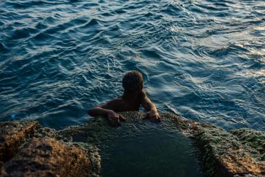 Todo Menino É Um Mar photo