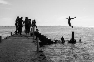 Todo Menino É Um Mar photo