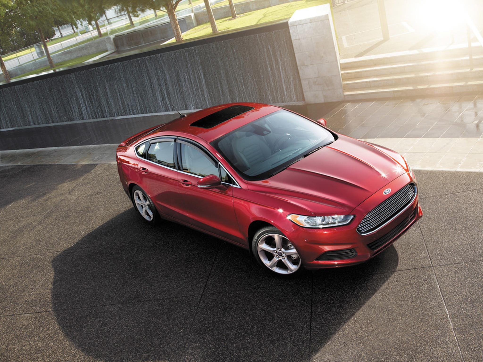 Red Ford Fusion