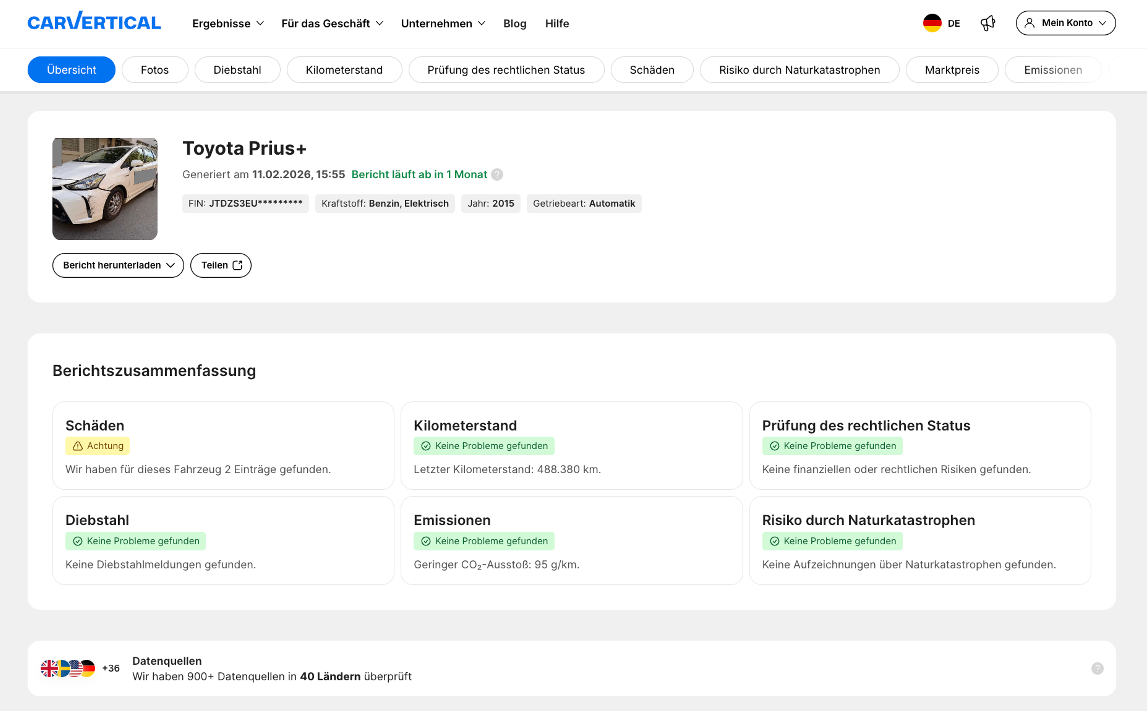 Zusammenfassung eines carVertical-Berichts mit den darin enthaltenen Fahrzeugdaten