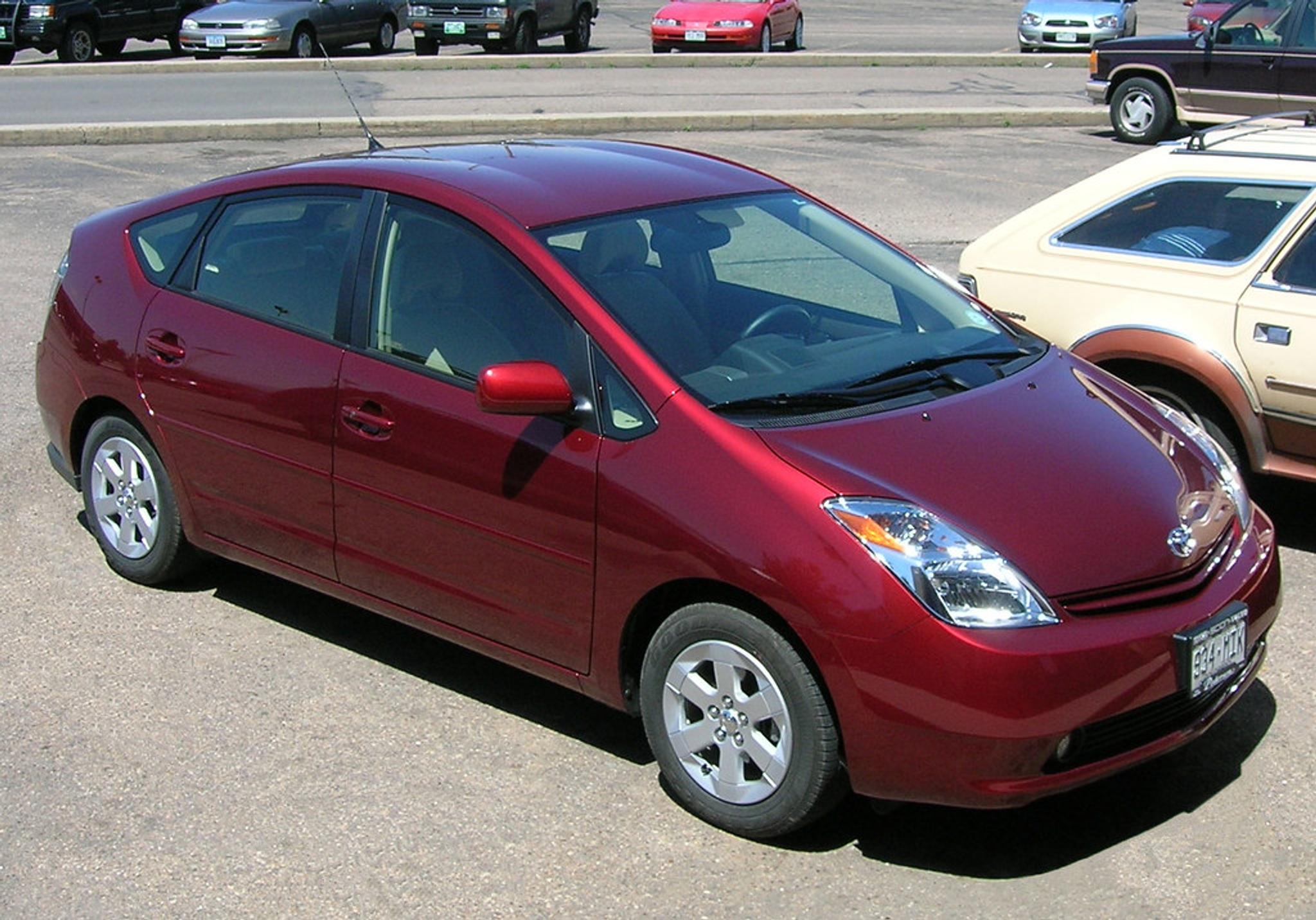 Red Toyota Prius (2004-2009)