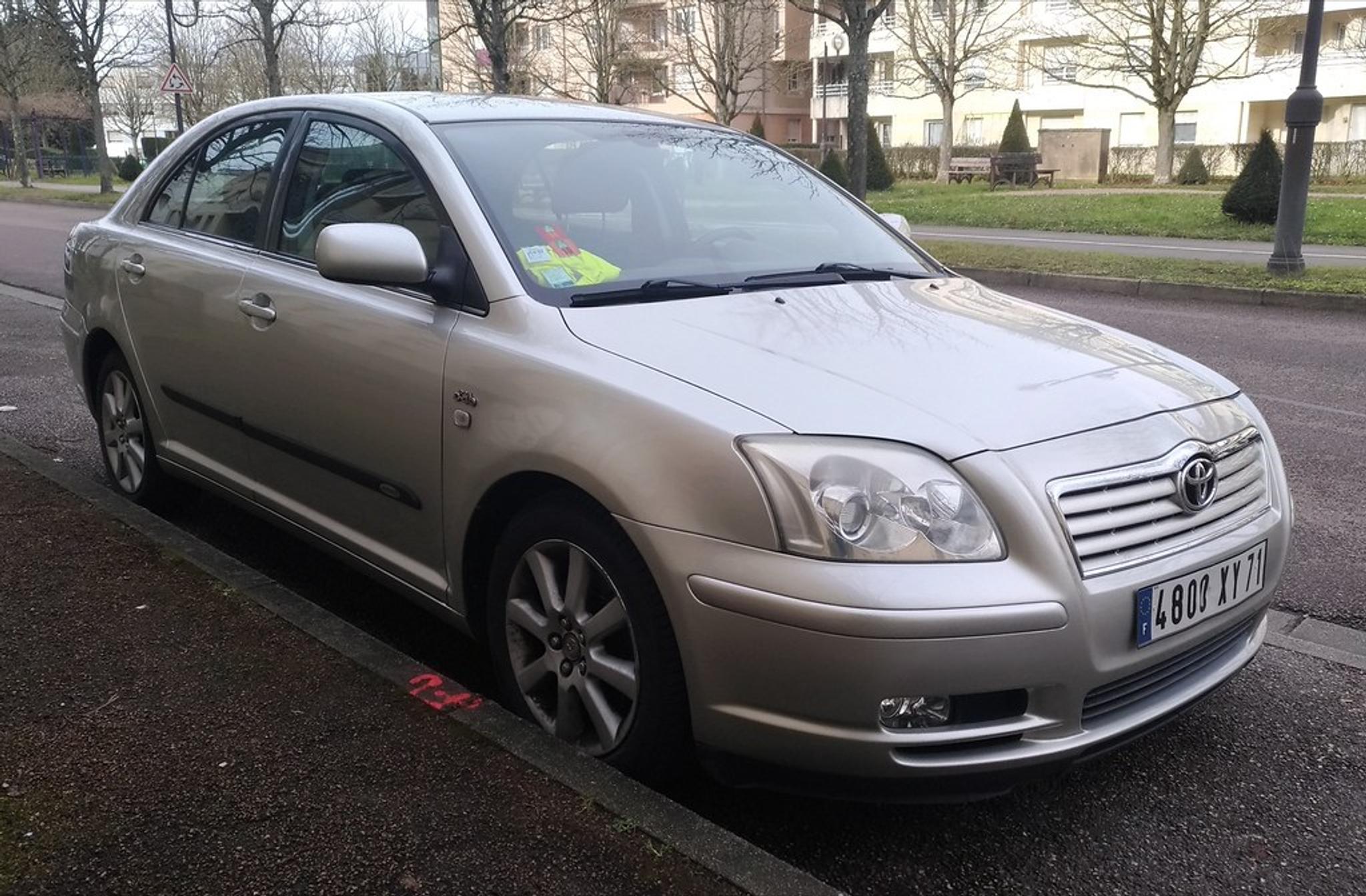 Silver Toyota Avensis diesel saloon