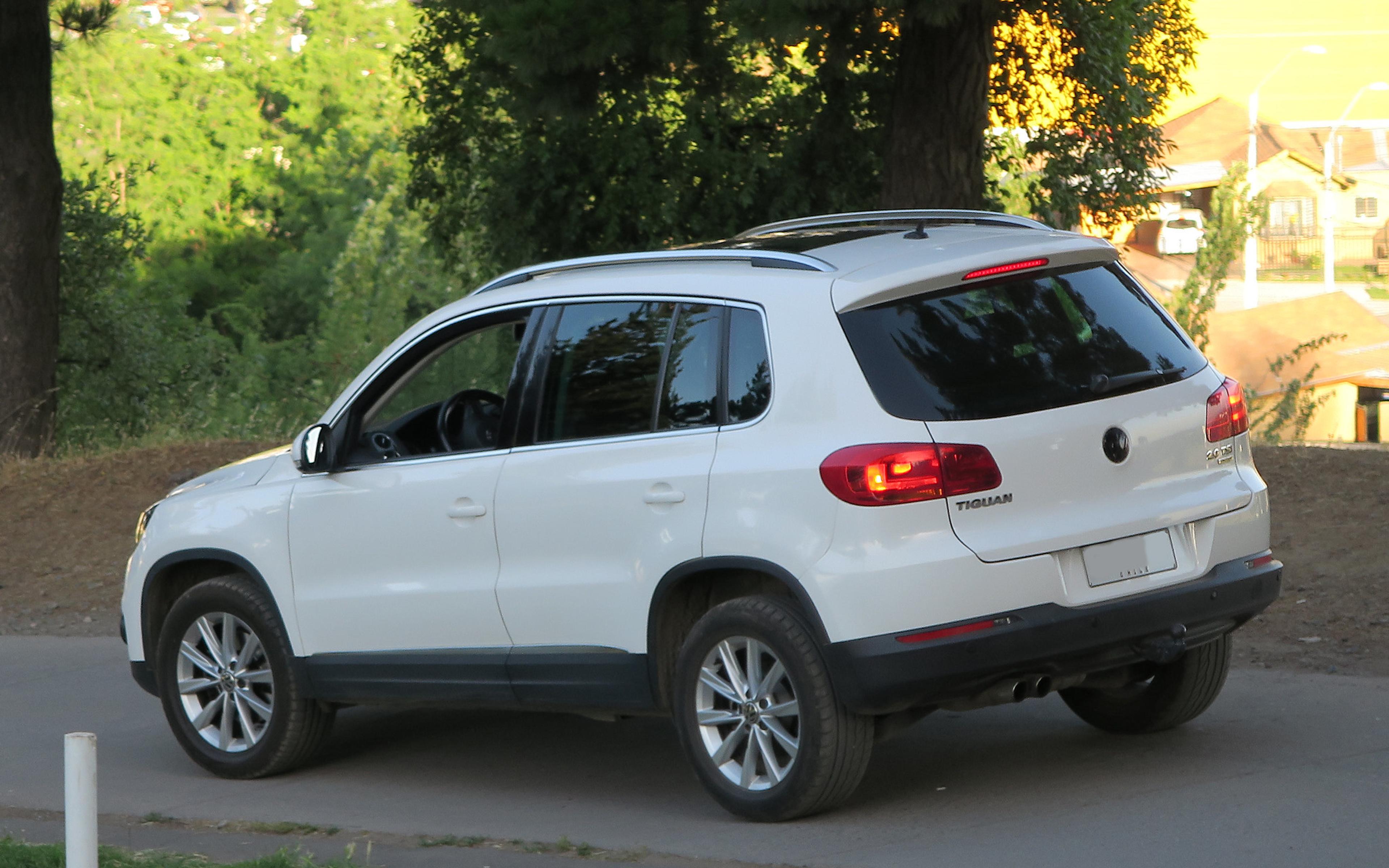 A white Volkswagen Tiguan  