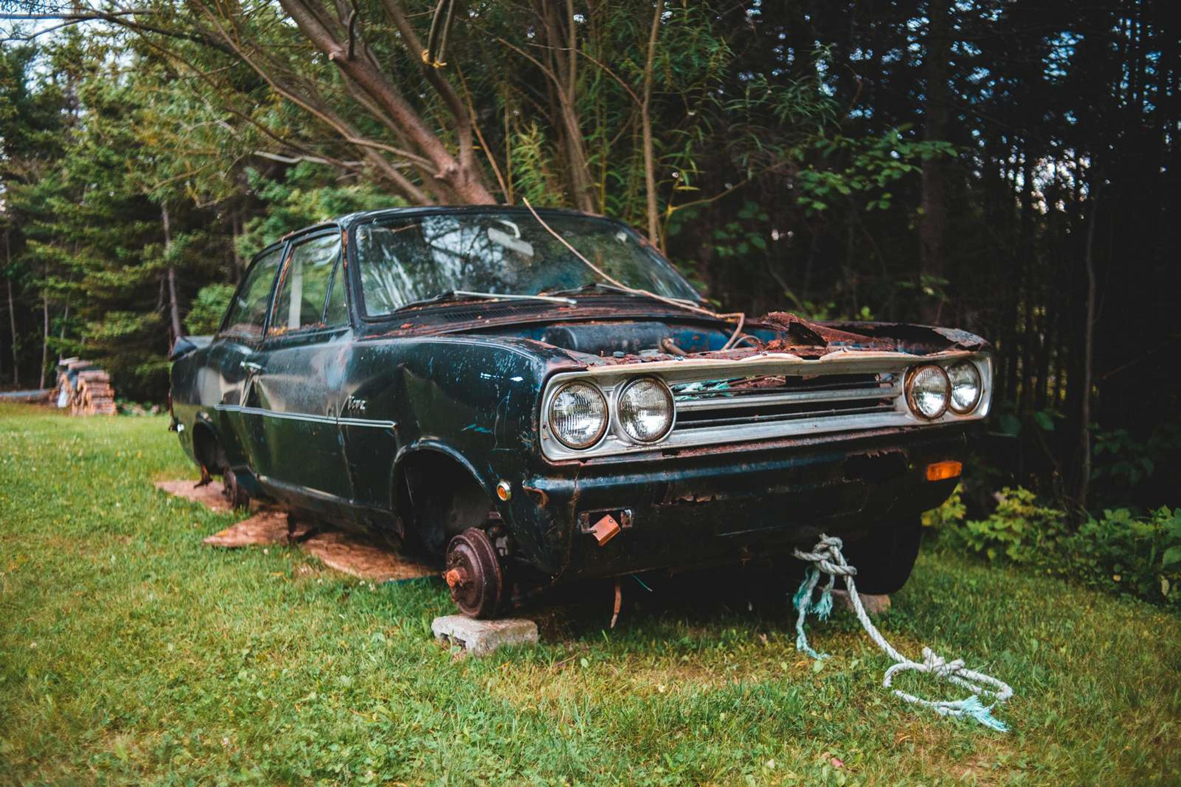 Abandoned old car