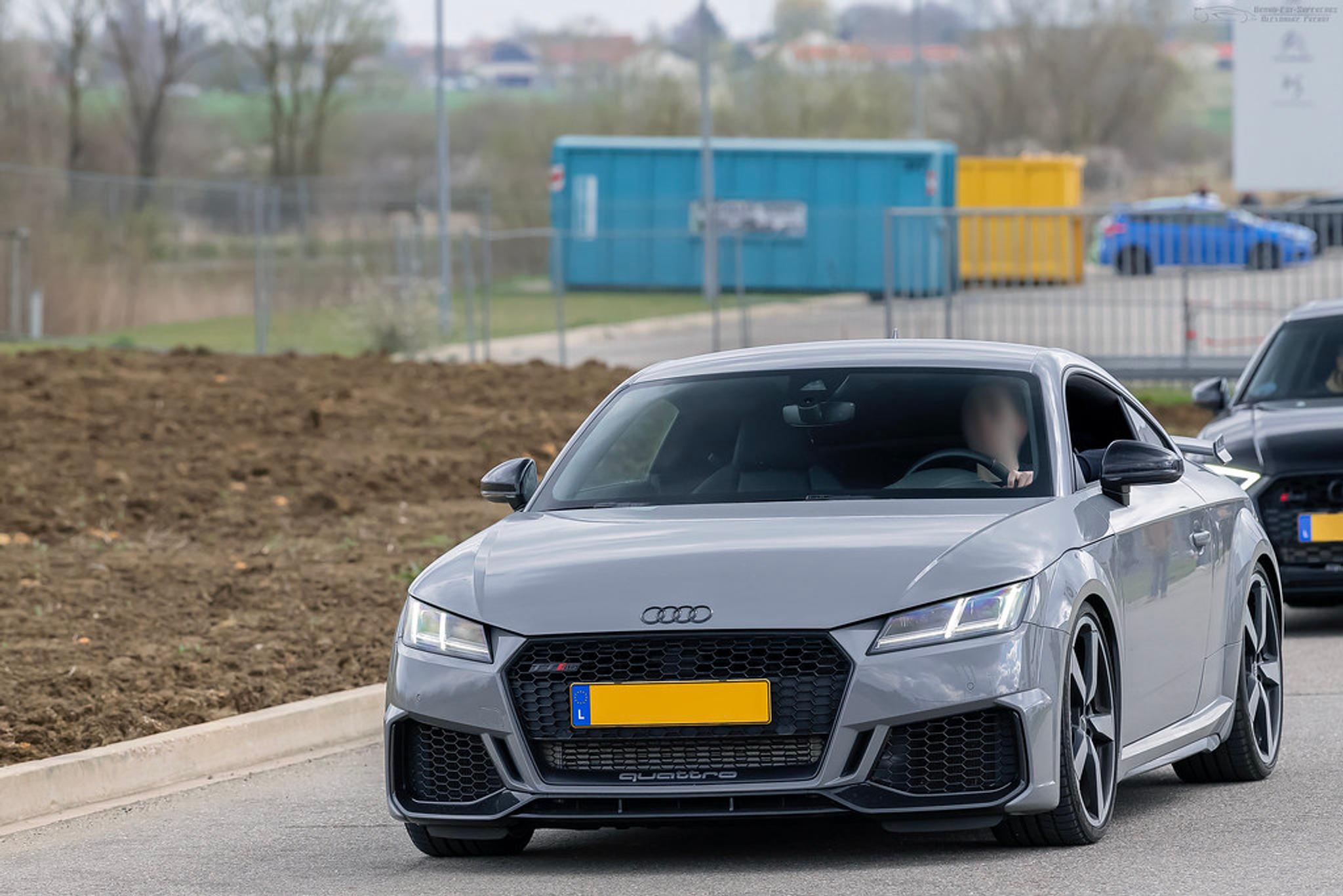 Grey Audi TT RS