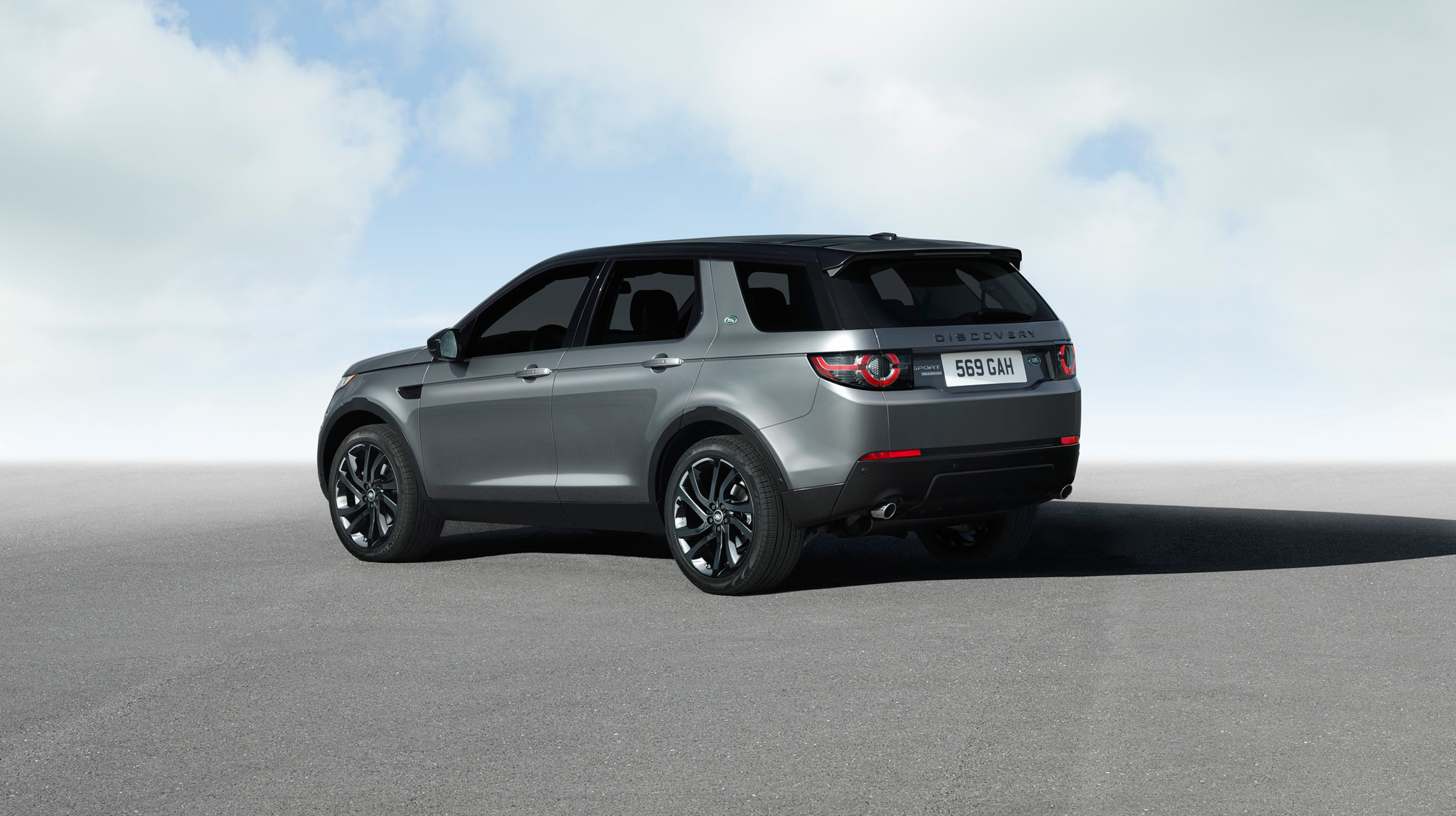 Szary Land Rover Discovery Sport