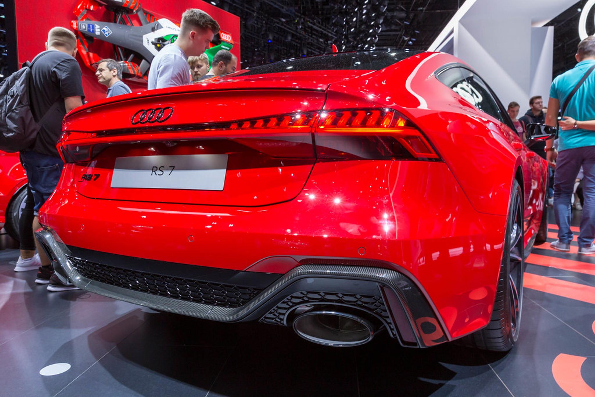 audi rs-7, red audi, expensive cars, audi emission, xenon lights, led lighting