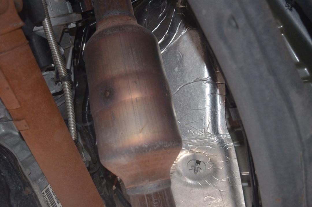 How to tell if a catalytic converter is missing | carVertical