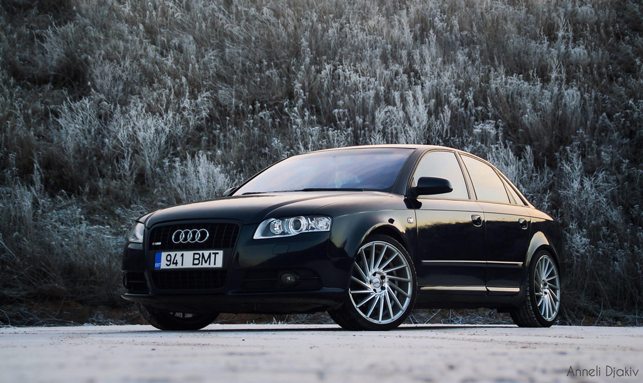 Black Audi A4 B7 2.0 PD