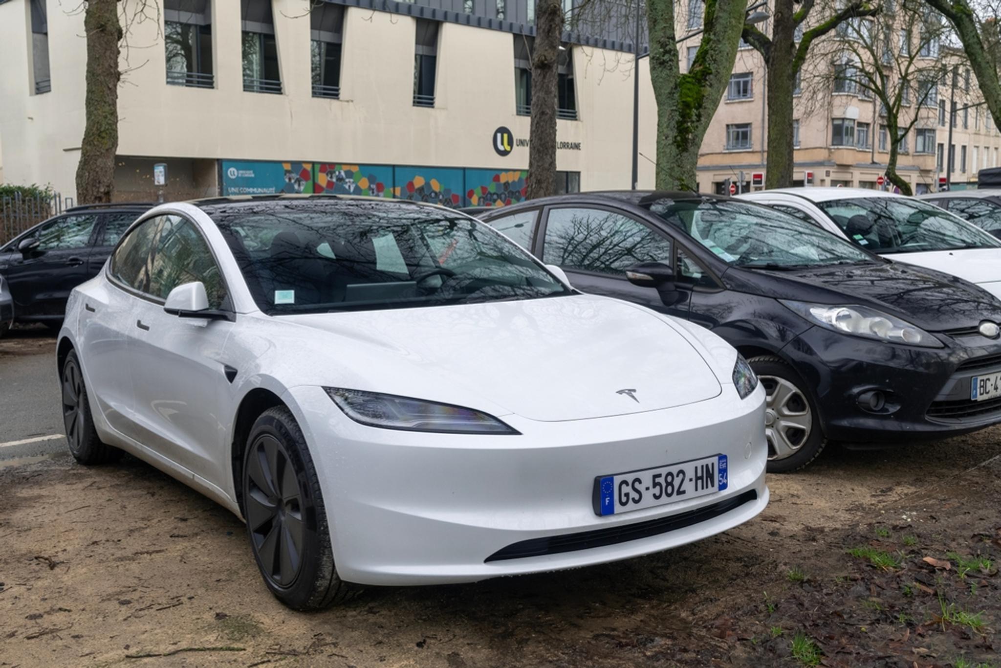 White 2024 Tesla Model 3