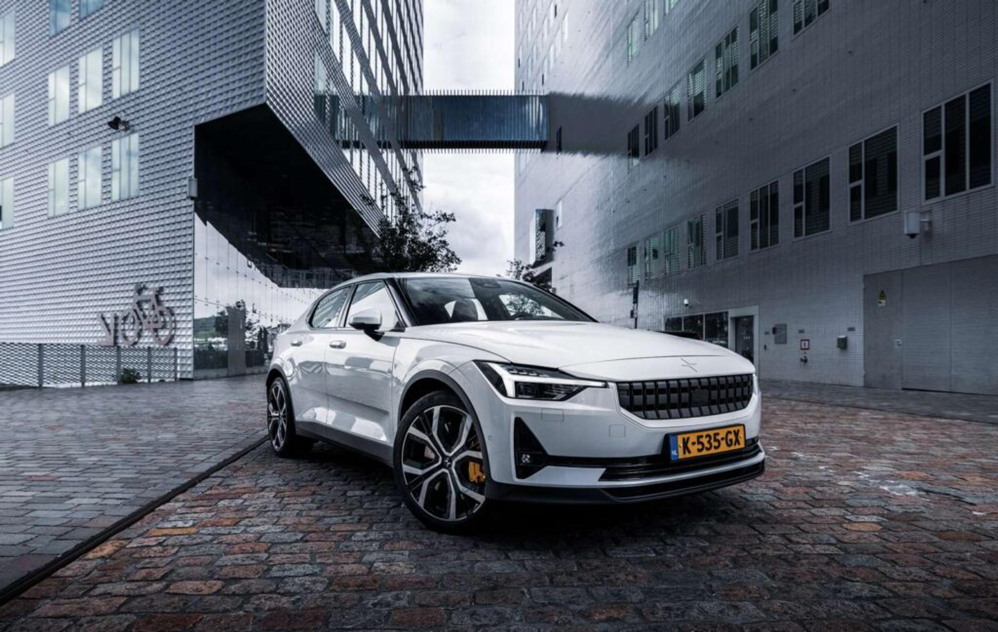 White Polestar 2 in the city