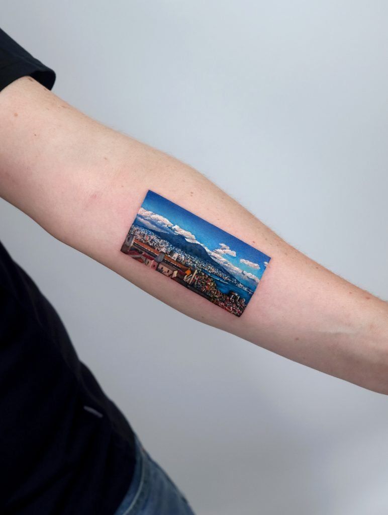 “I was completely blown away by micro realism, it felt entirely new,” interview with tattoo artist Mooji