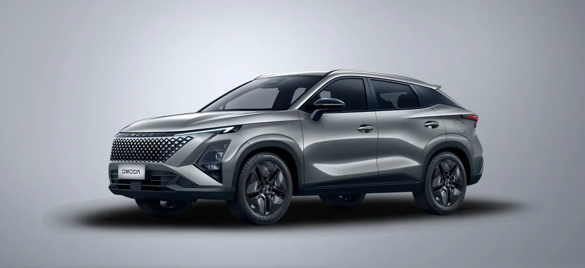 OMODA 5 SHS, color GALENA SILVER, vista lateral