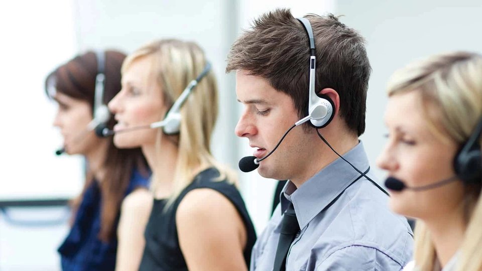 4 Ways Outsourcing E-commerce Customer Service Can Transform Your Business