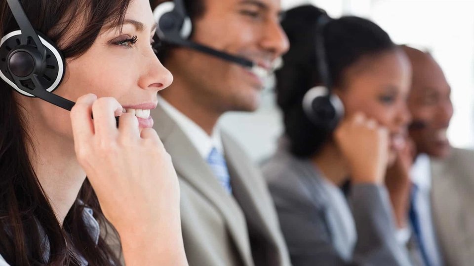 Contact Center Leaders: Why Manual QA Leaves Your Operation Flying Blind