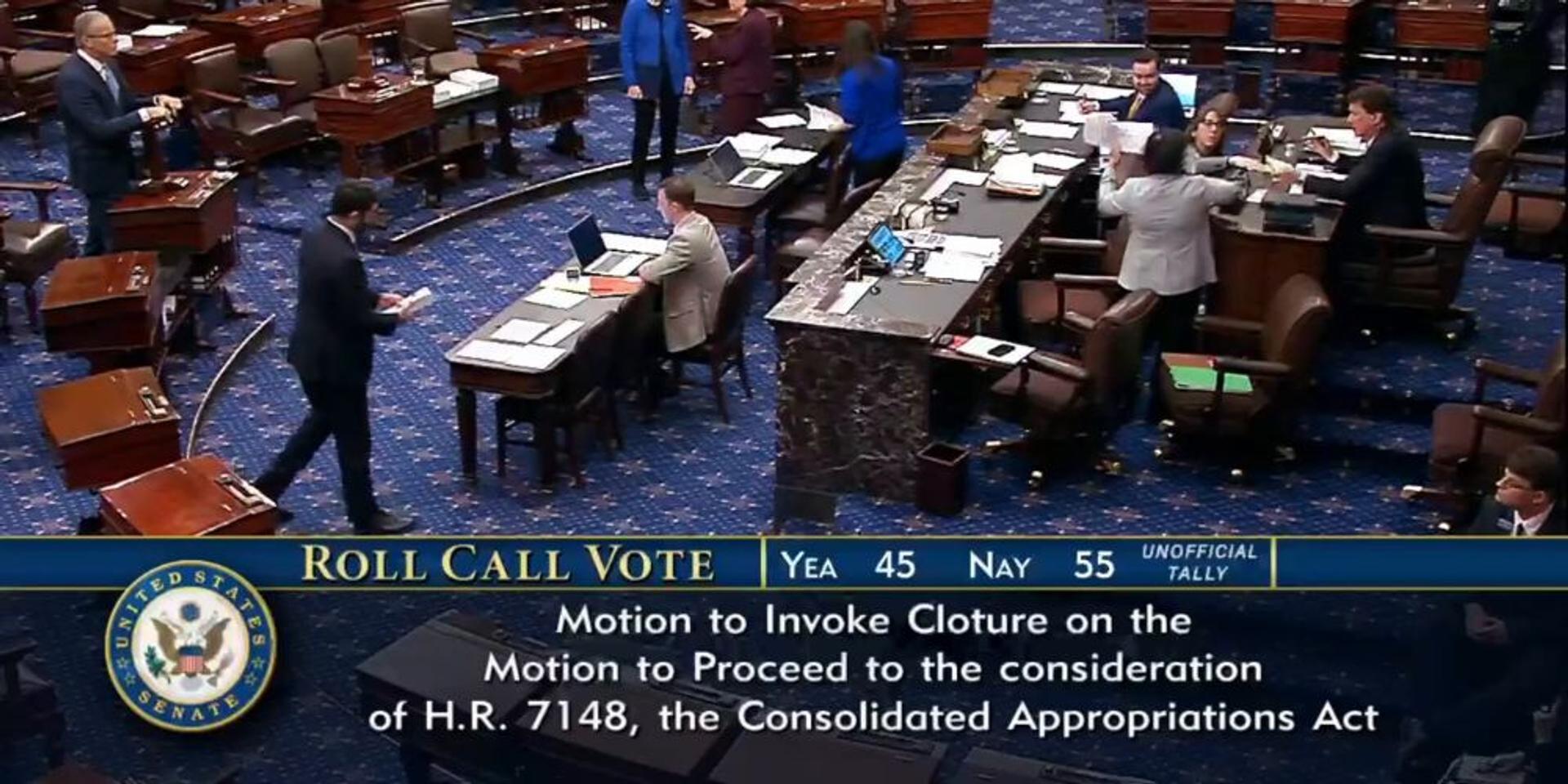 BREAKING: Senate fails to advance funding bill as gov shutdown looms