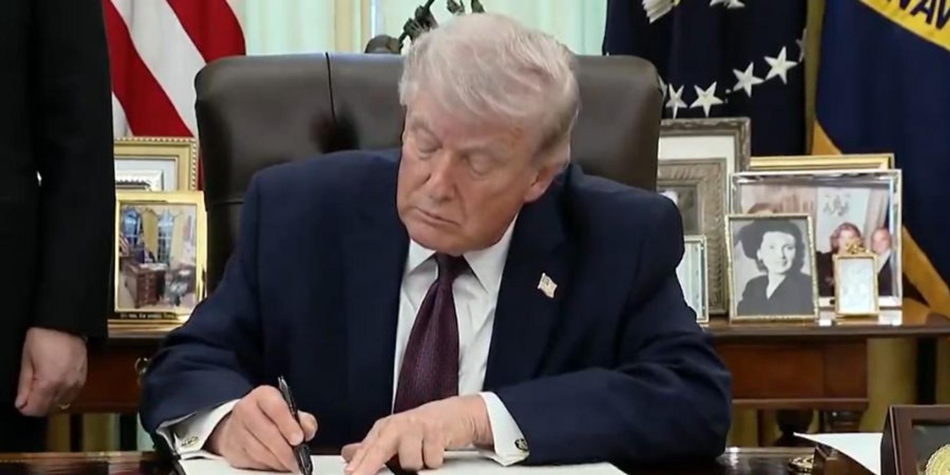 BREAKING: Trump signs EO to crack down on mail-in voting