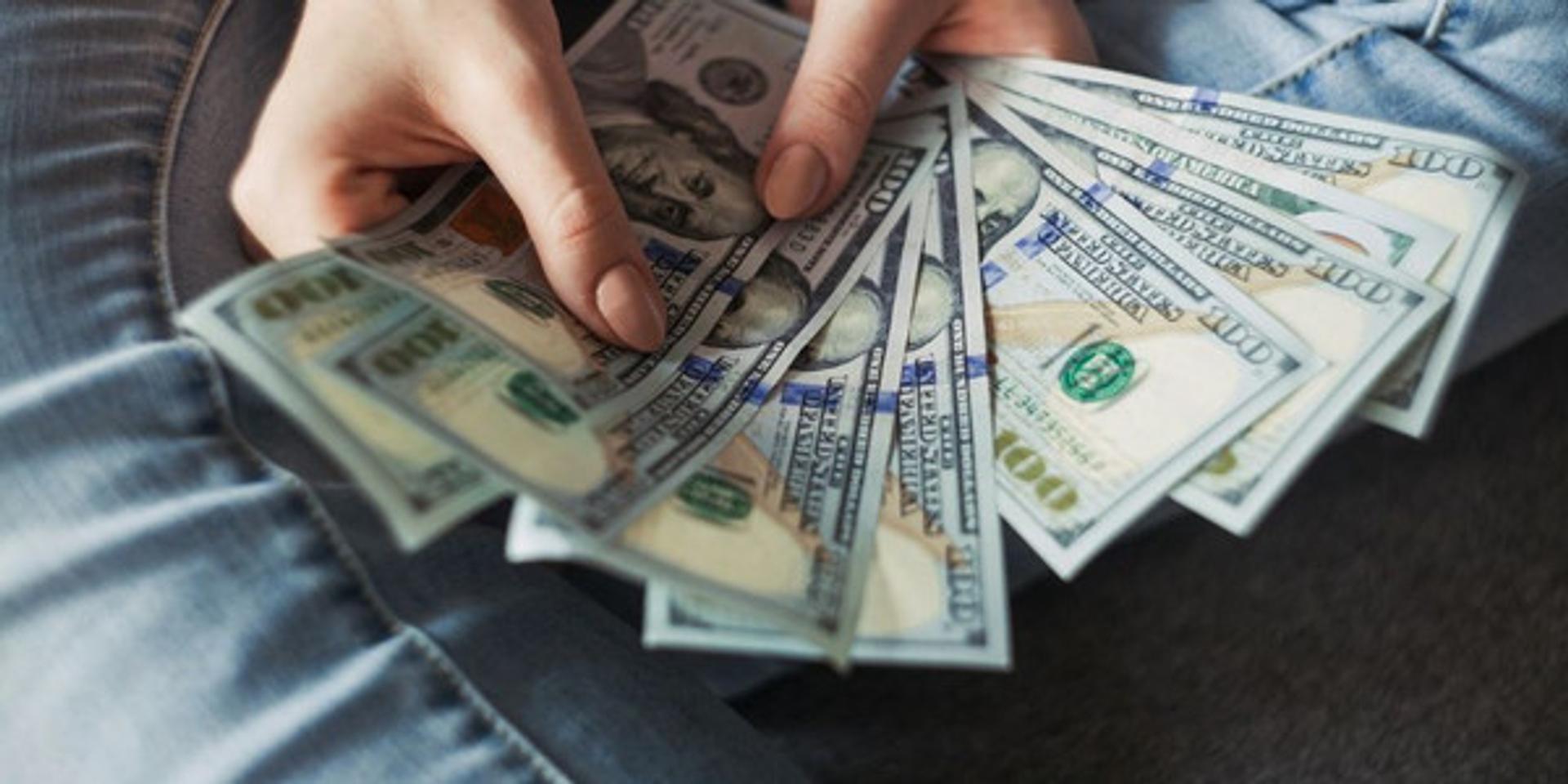 Study shows Americans willing to give up paychecks for financial security