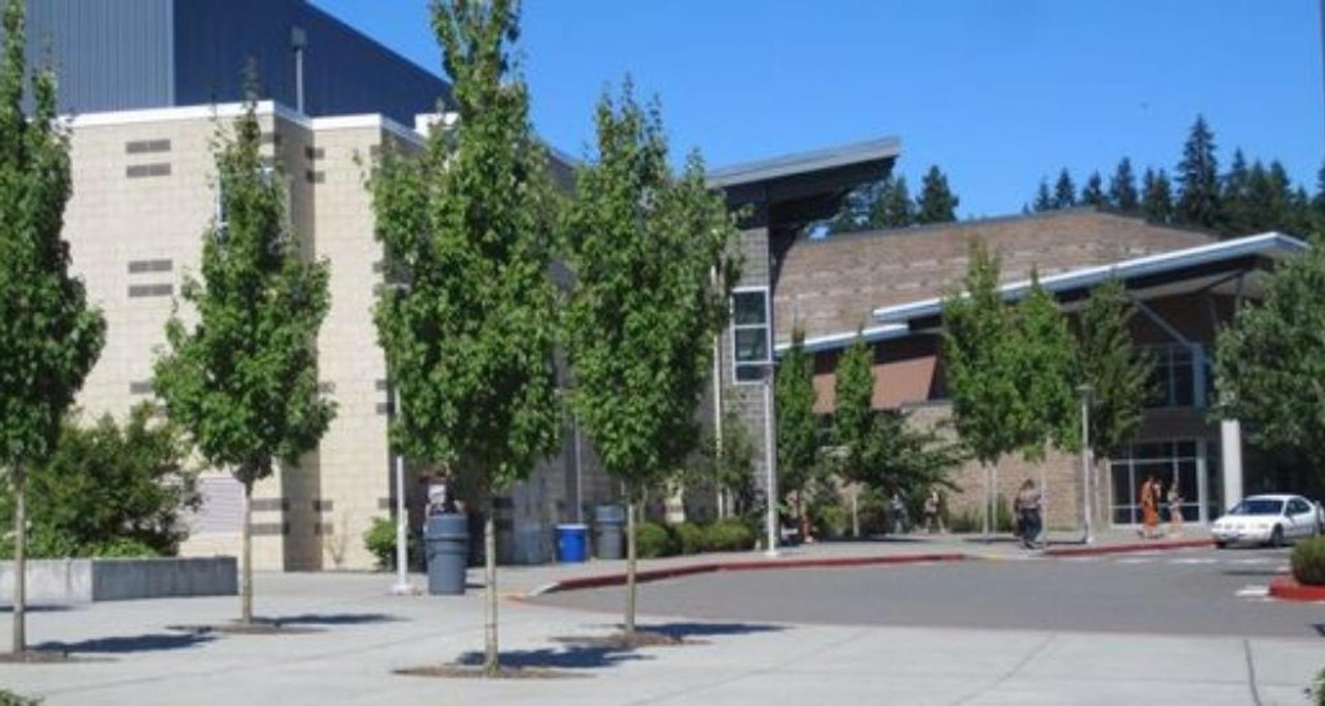 Washington high school considers removing police from campus despite parent pushback, safety concerns