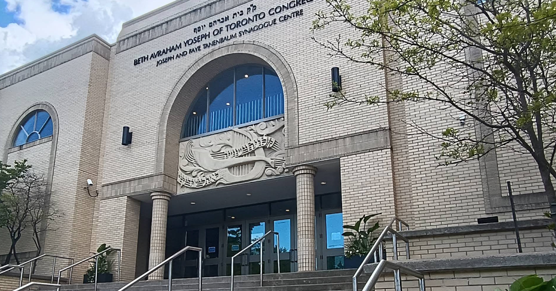 Three Toronto synagogues shot at in five days
