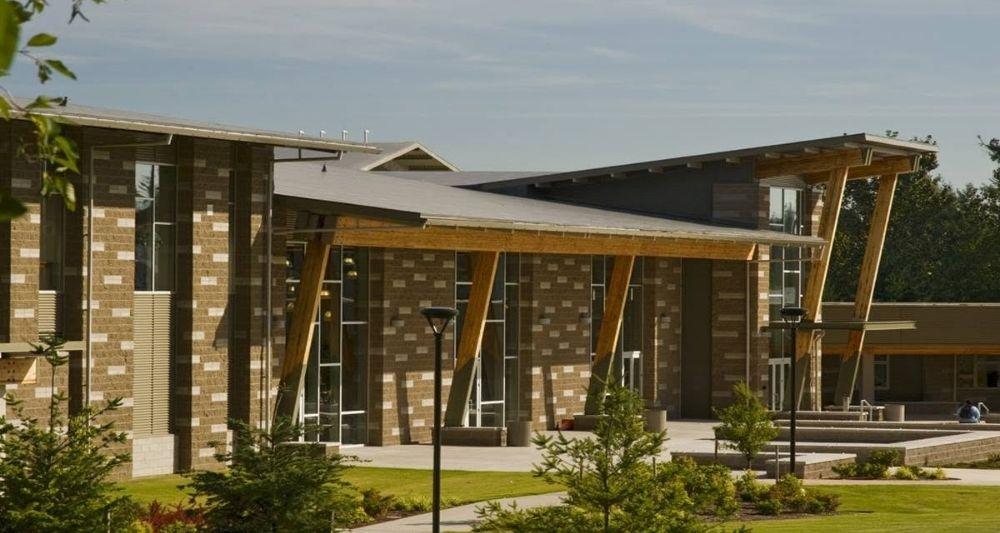 Washington teacher resigns over sexual misconduct with male student; husband placed on leave after altercation with same boy: report