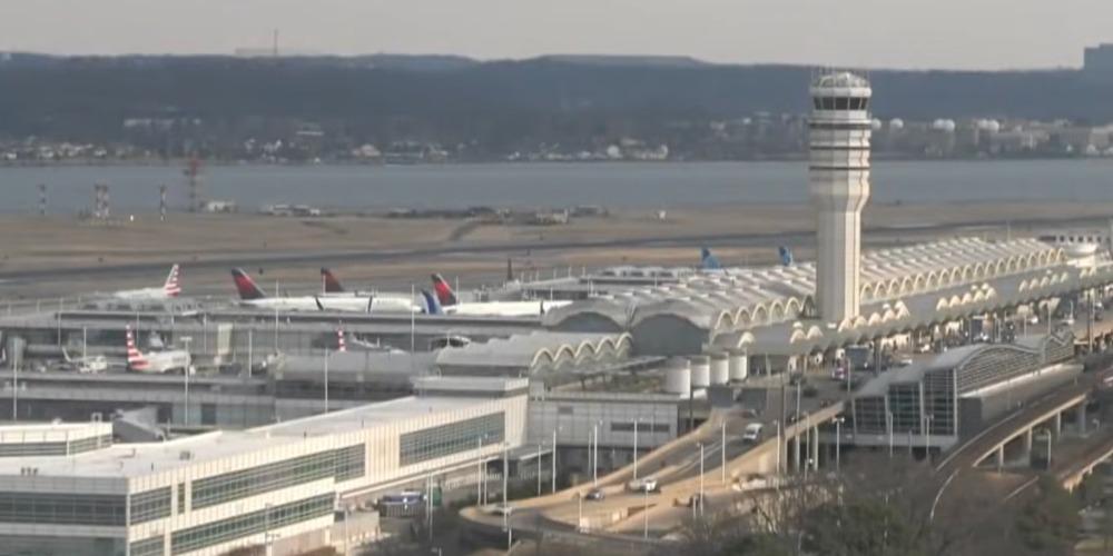FAA to investigate pilots for 'meowing,' 'woofing' on air traffic control frequency