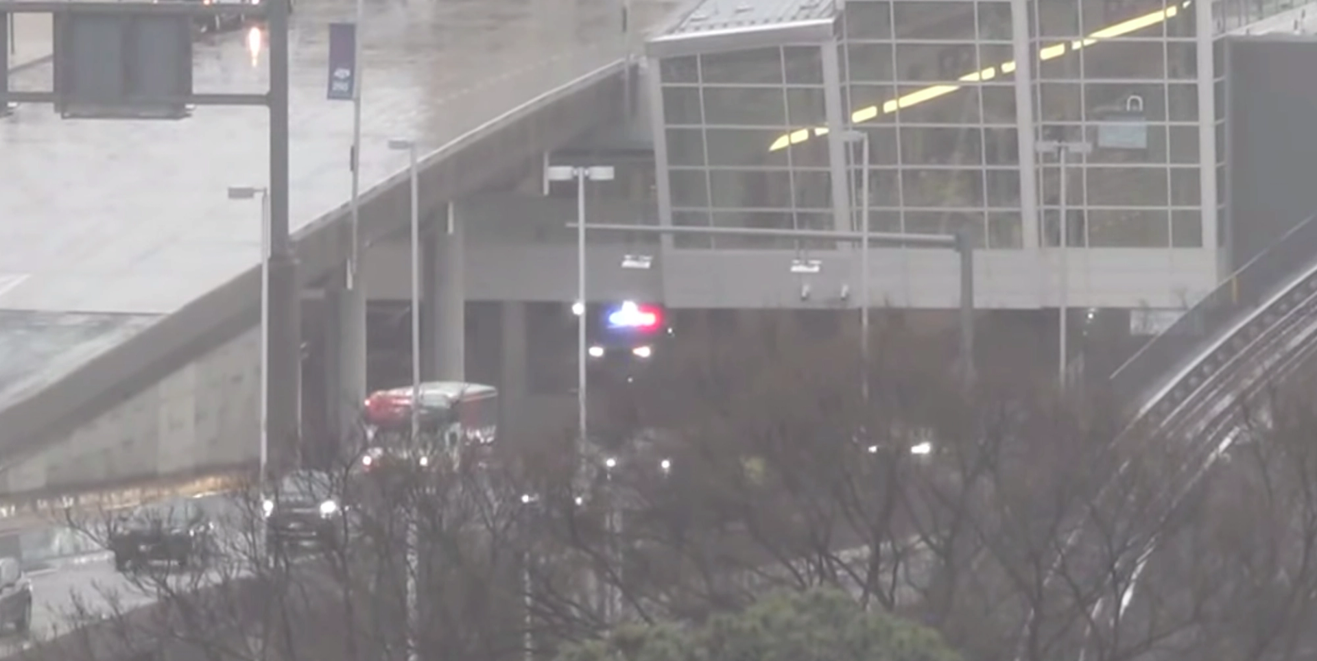 BREAKING UPDATE: 'Suspicious package' removed by authorities after Reagan International Airport concourse evacuated