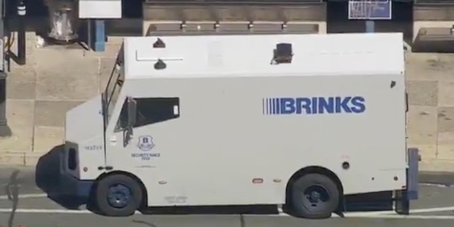 BREAKING: Armed men make off with $1.8 MILLION after robbing Brinks truck in Philly in broad daylight: police