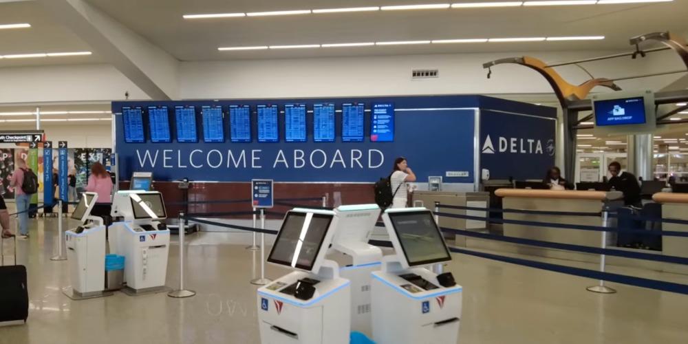 Delta strips senators of VIP travel perks as they leave TSA workers unpaid