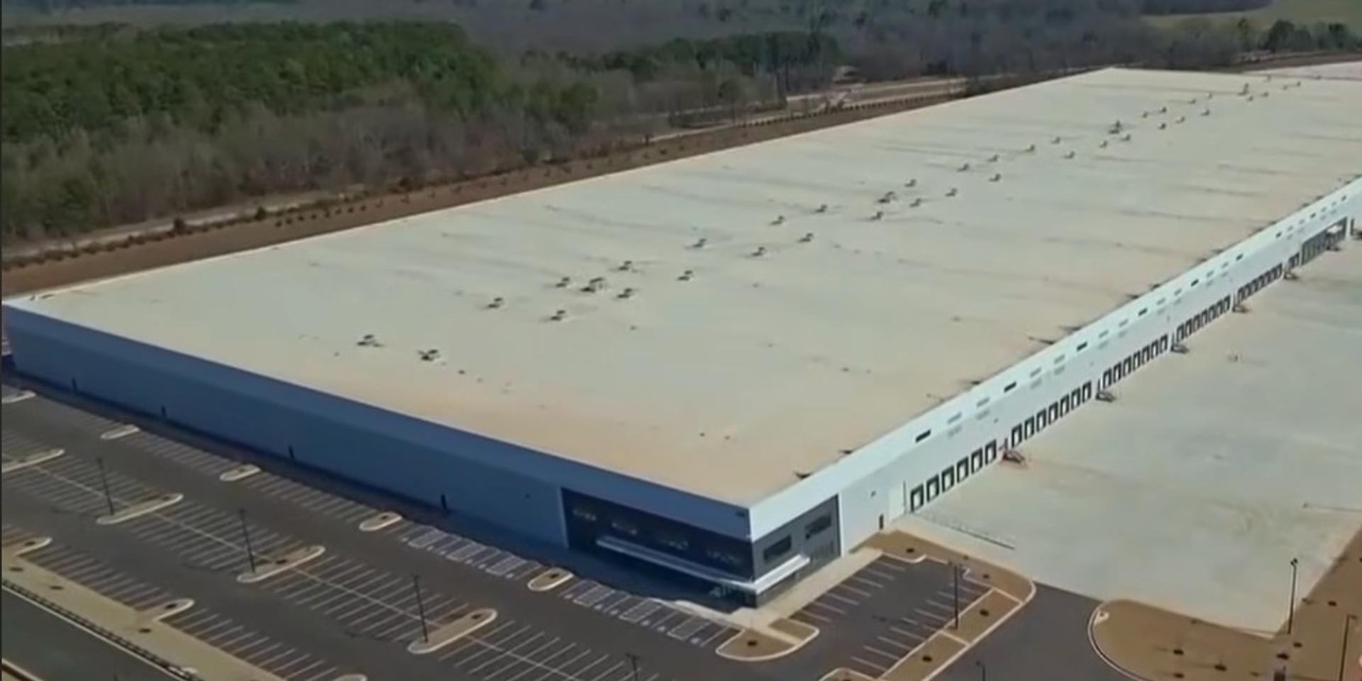 Georgia city cuts off water to planned ICE detention facility