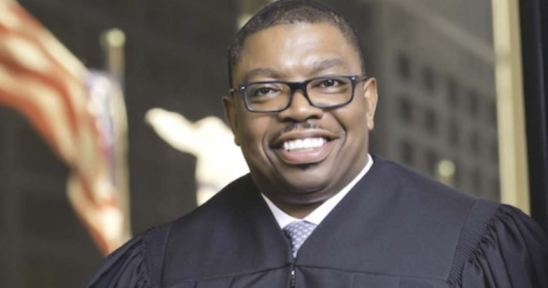 Chicago judge releases cop killer because he 'may be on the path to making better decisions'