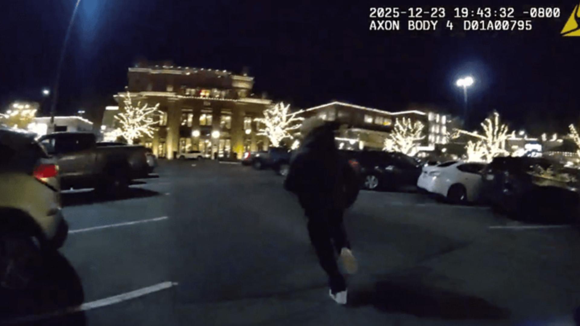 Seattle police catch and release suspects in targeted retail theft operation at Victoria's Secret