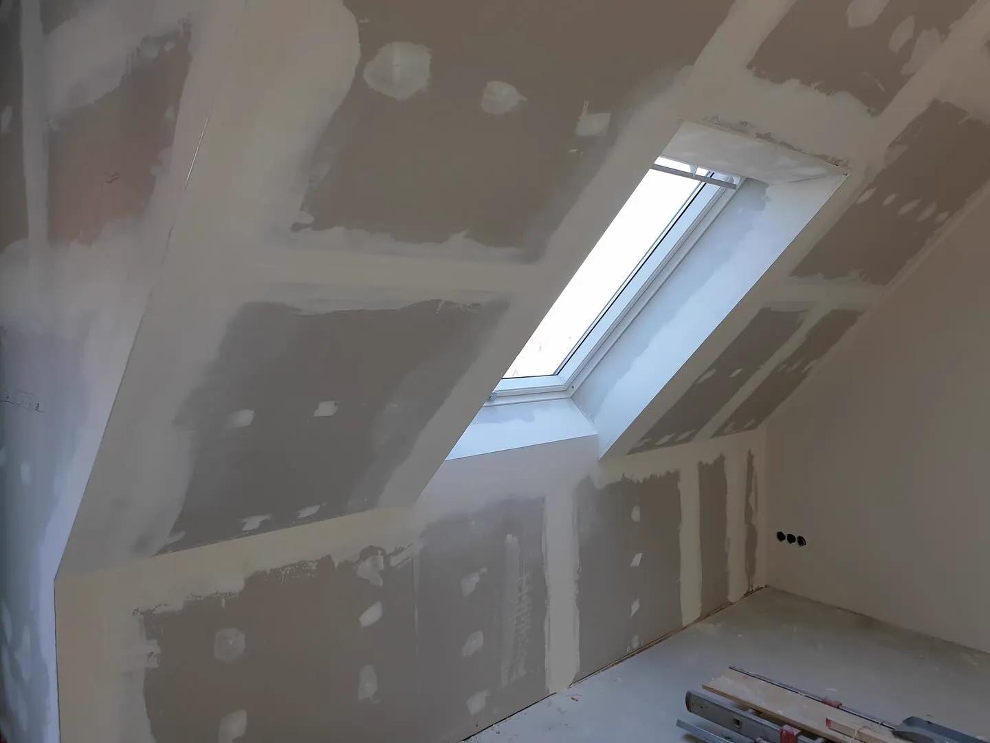 Spachtel- & Oberflächenarbeiten — HEDER Trockenbau, Holz & Bautenschutz