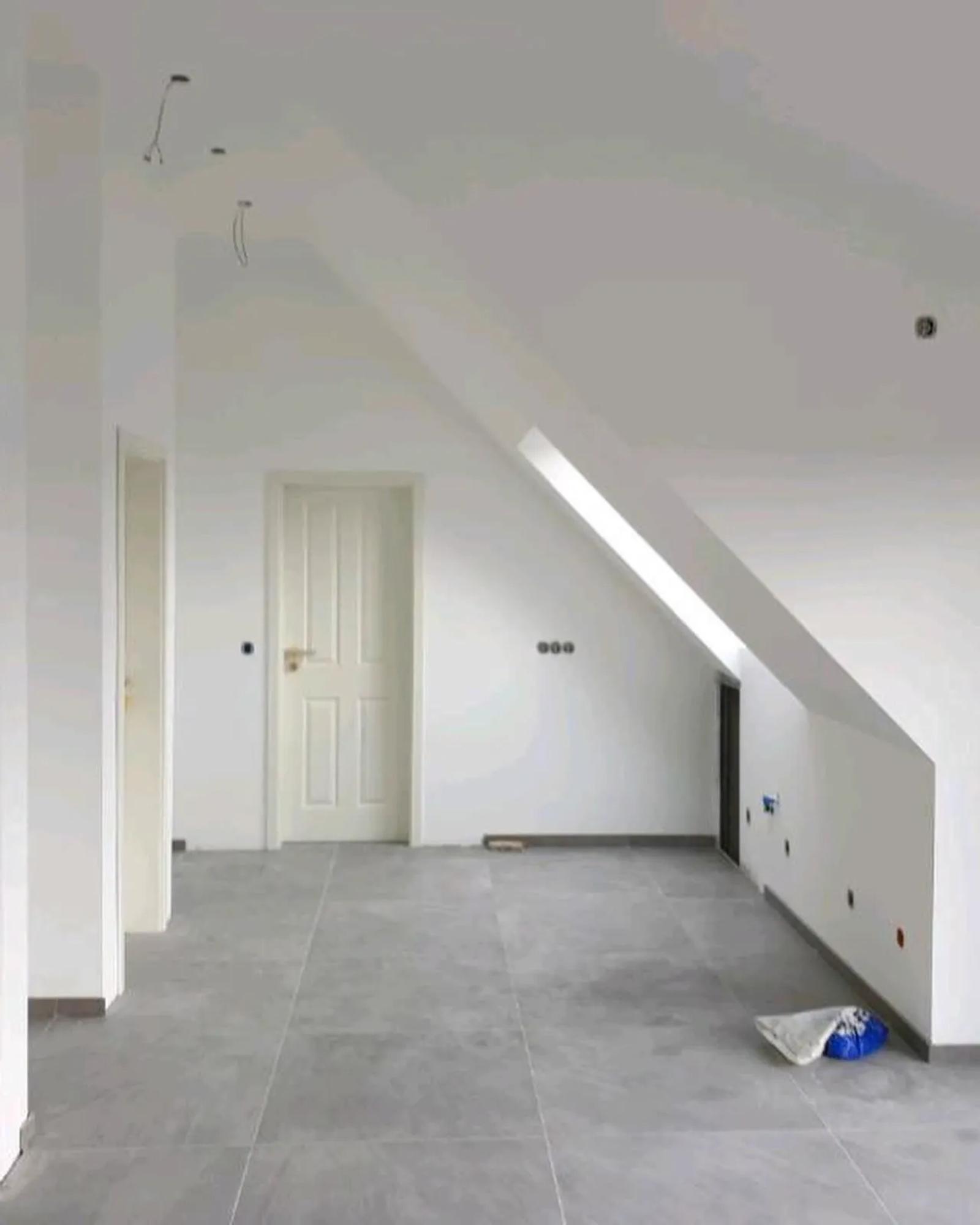 Fertiggestellter Raum nach dem Innenausbau — HEDER Trockenbau