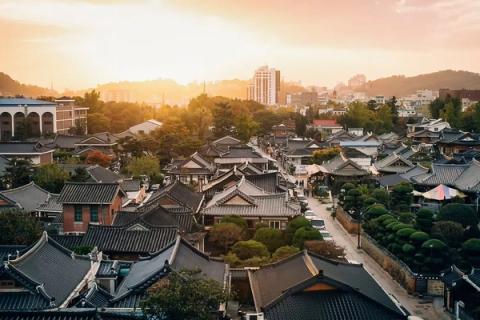 Hero image for Moving to South Korea: Complete Expat Guide (2026)