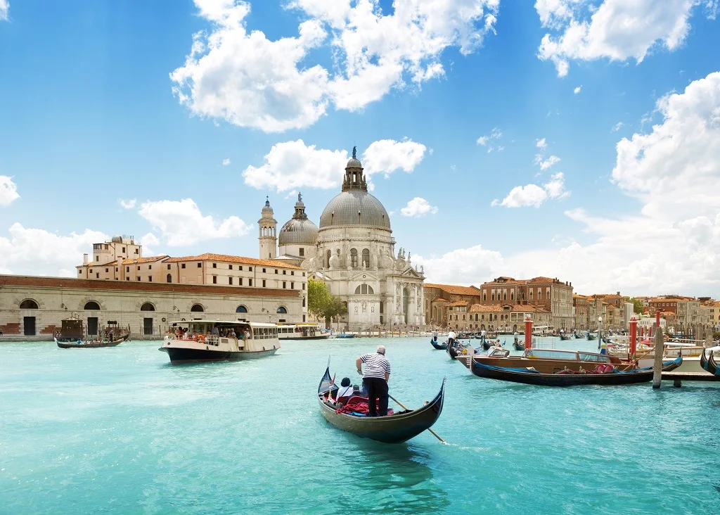 move to italy