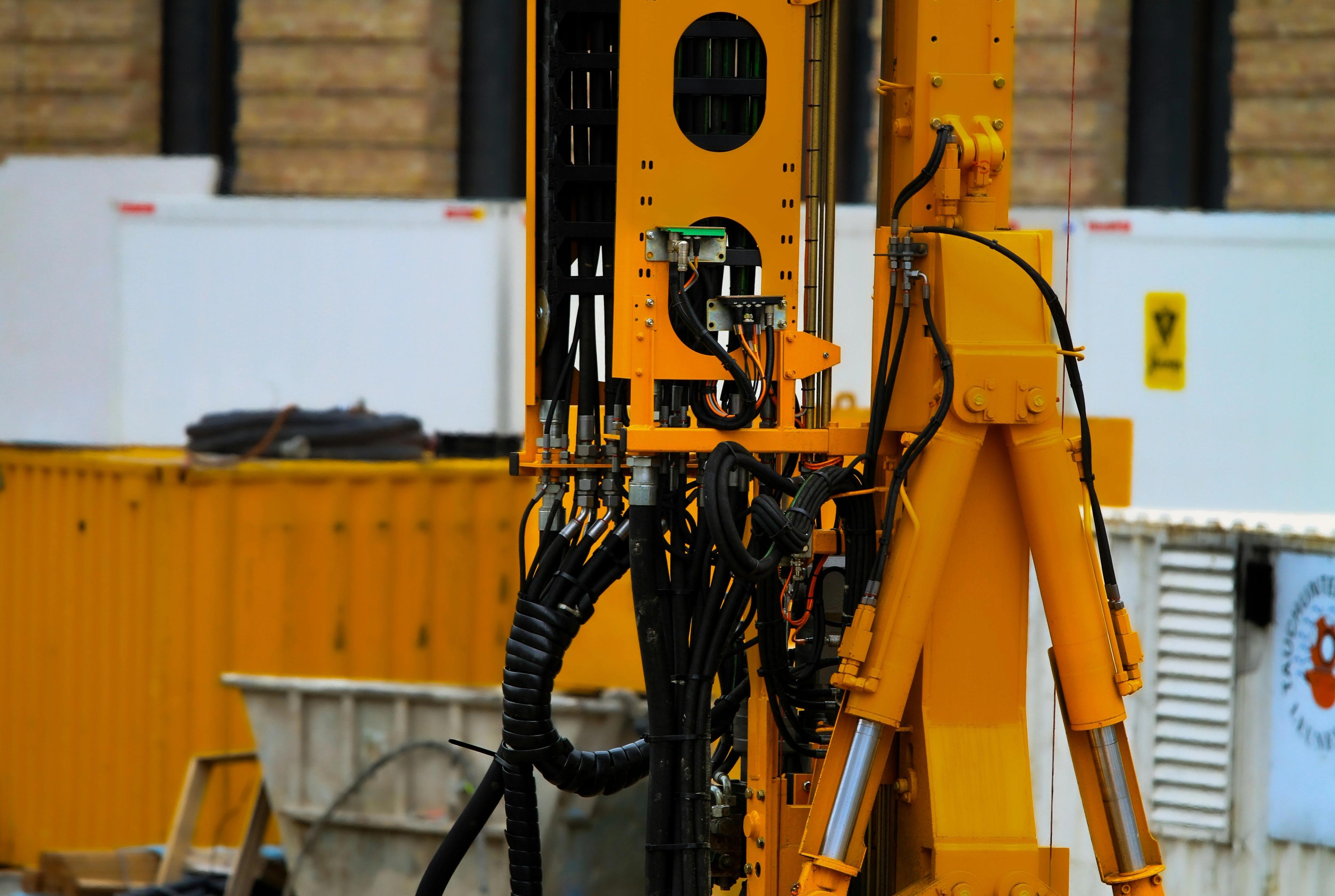 Cone Penetration Test rig with piezocone