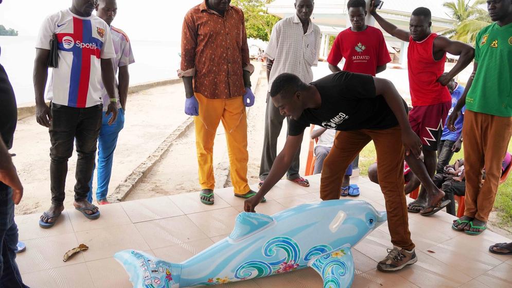 AMCO and CCAHD Respond to Dolphin Bycatch by Training Fishers in Cameroon
