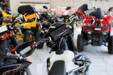 Electric Motorcycle Insurance Coverage Guide | Roamly | Roamly